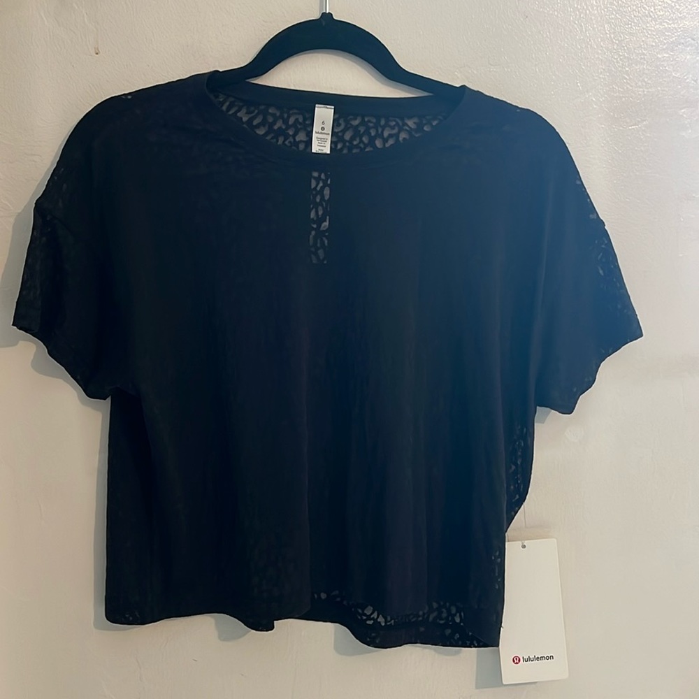 Black Cheetah Pattern Crop Top